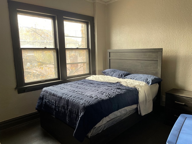 1301 Pennsylvania St, Unit 3 in Gary, IN - Building Photo - Building Photo