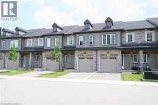 8 Cleland Ave in Hamilton, ON - Building Photo