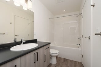 The Arc in Victoria, BC - Building Photo - Building Photo