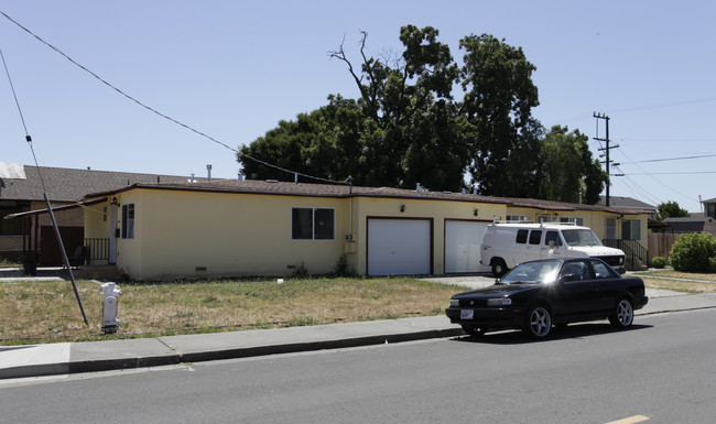 2001 Kentucky St in Vallejo, CA - Building Photo - Building Photo