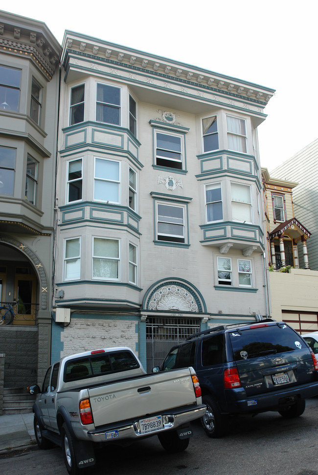 733-743 Waller St in San Francisco, CA - Building Photo - Building Photo