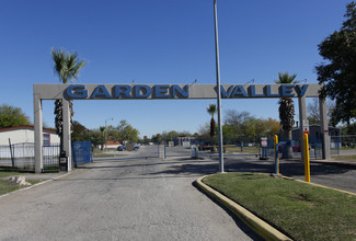 Garden Valley Mobile Home Estates in San Antonio, TX - Foto de edificio - Building Photo