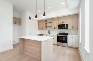 3333 Raleigh St in Houston, TX - Building Photo