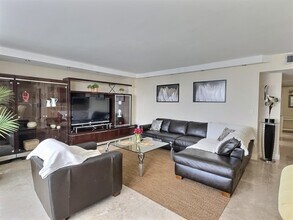 2030 S Ocean Dr, Unit 1626 in Hallandale Beach, FL - Building Photo - Building Photo