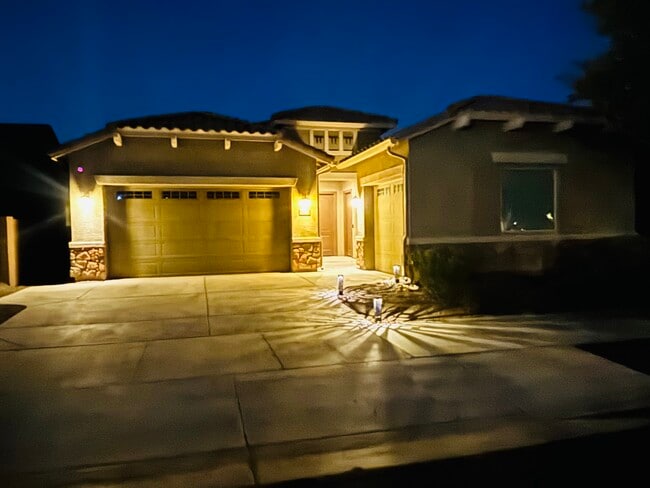 property at 21352 E Domingo Rd