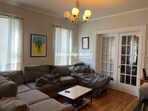 44 Berkeley St, Unit 1 in Somerville, MA - Building Photo - Building Photo
