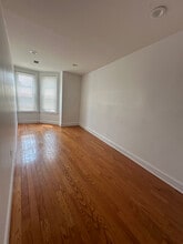 1043 Spring Garden St, Unit 2F in Philadelphia, PA - Building Photo - Building Photo