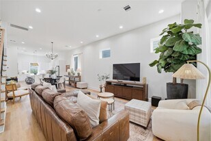 1307 E 27th St in Houston, TX - Building Photo