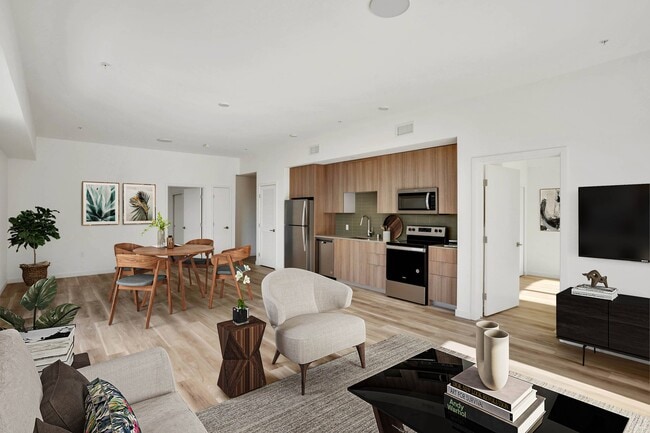 2221 S Western in Los Angeles, CA - Building Photo - Building Photo