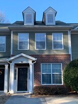 2170 Del Lago Cir NW in Kennesaw, GA - Building Photo