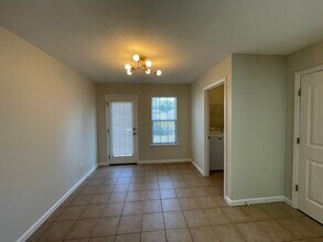 1808 Chestnut Dr in Valdosta, GA - Building Photo - Building Photo
