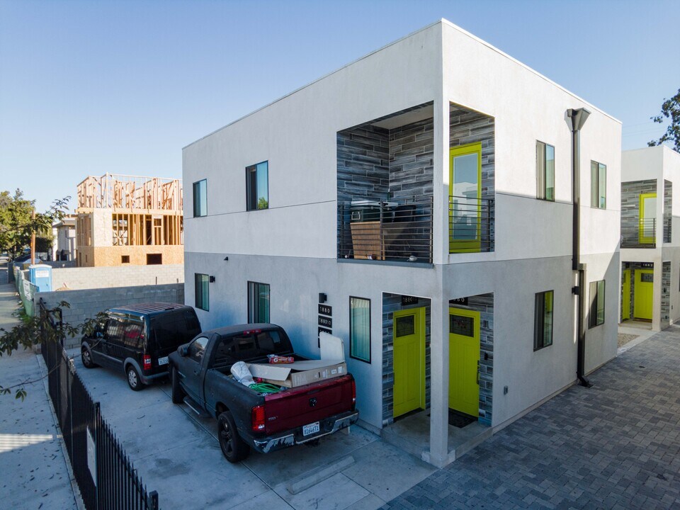 1880 w 20th St in Los Angeles, CA - Foto de edificio
