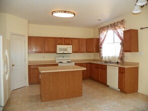 532 Soothing Meadows Dr NE in Rio Rancho, NM - Building Photo - Building Photo