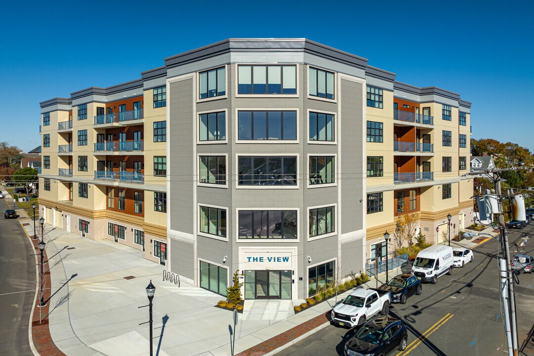 The View at Long Branch in Long Branch, NJ - Foto de edificio