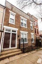 1411 W Flournoy St-Unit -O1 in Chicago, IL - Building Photo - Building Photo