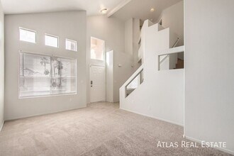 4420 Vincente Ln in Las Vegas, NV - Building Photo - Building Photo