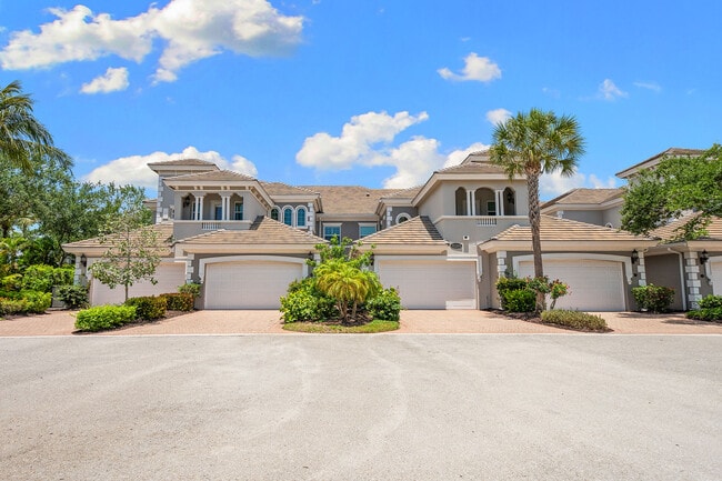 property at 9205 Museo Cir