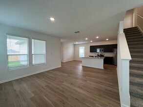 501 Jean St in Seguin, TX - Building Photo - Building Photo