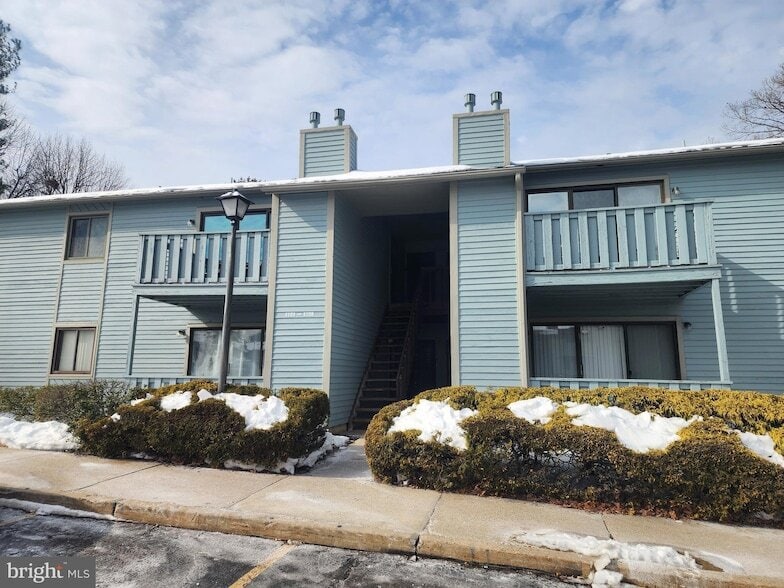 1104 Woodhollow Dr, Unit 1104 in Evesham, NJ - Foto de edificio