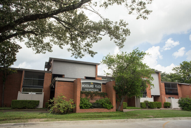 Woodland Plaza in Greenville, MS - Building Photo - Building Photo