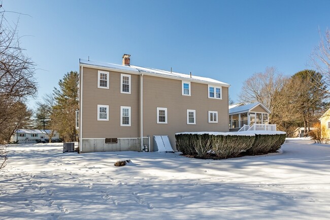 117 Kenney Ln in Concord, MA - Building Photo - Building Photo