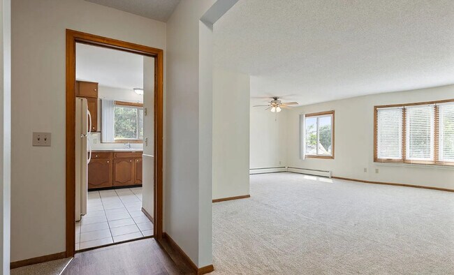 3030 Lynn Ave in St. Louis Park, MN - Building Photo - Building Photo