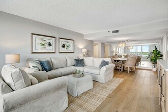 1748 Jupiter Cove Dr in Jupiter, FL - Building Photo - Building Photo