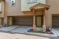 2495 W Pikes Peak Dr in Flagstaff, AZ - Building Photo - Building Photo