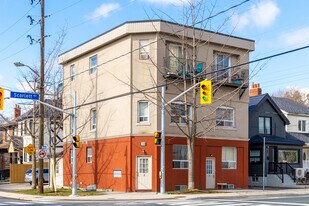 38 Scarlett Rd in Toronto, ON - Building Photo