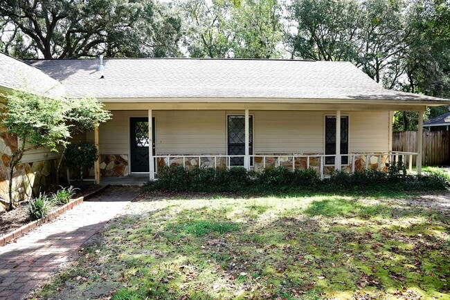 822 St Joseph Cove in Niceville, FL - Building Photo - Building Photo