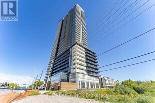 7895 Jane St in Vaughan, ON - Building Photo