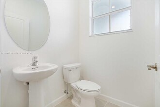 16270 SW 291st St in Homestead, FL - Foto de edificio - Building Photo