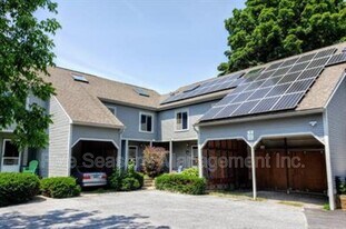 115 N Winooski Ave in Burlington, VT - Building Photo