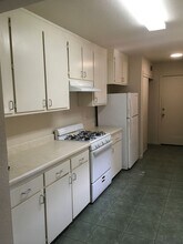 2098 Fancy Oaks Dr in Redding, CA - Building Photo - Building Photo