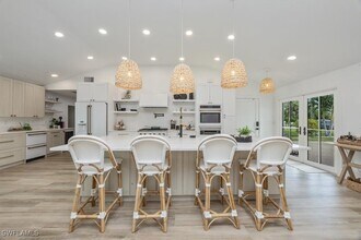 1570 Bonita Ln in Naples, FL - Building Photo - Building Photo