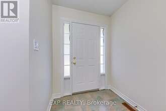 7135 Magistrate Terrace in Mississauga, ON - Building Photo - Building Photo