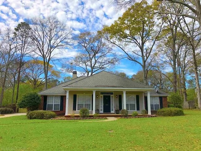 property at 1490 Hunters Ct