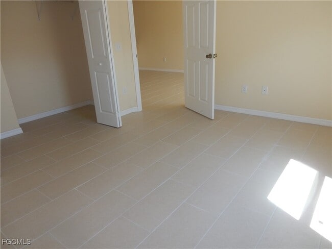 property at 1713 SW 33rd St