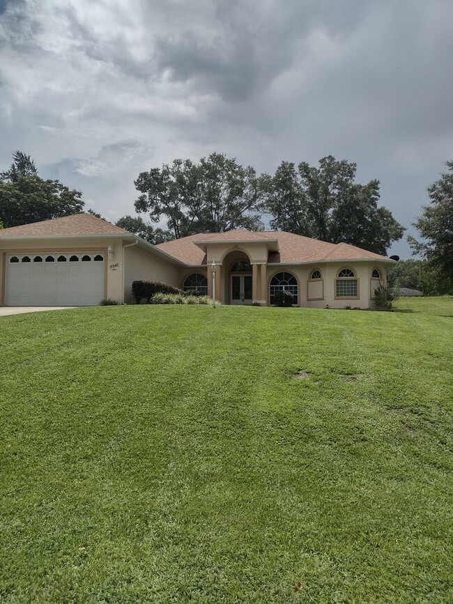 property at 8941 SW 191st Cir