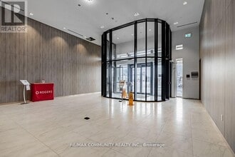 20 O'Neill Rd in Toronto, ON - Building Photo - Building Photo