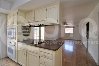 1215 E Geneva Dr in Tempe, AZ - Building Photo - Building Photo