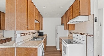 1551 Broadway in Chula Vista, CA - Building Photo - Building Photo