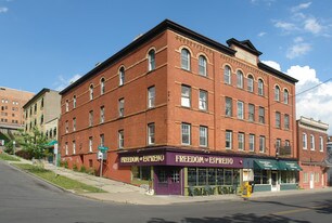 200 Belden Ave in Syracuse, NY - Building Photo