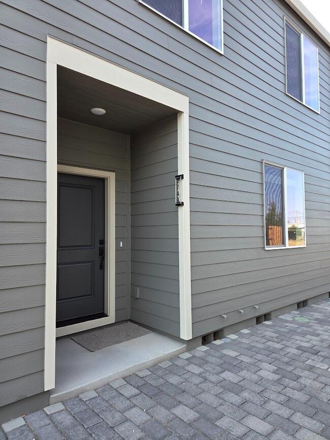 property at 2744 SE Lyon St