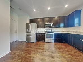 8119 Cambridge Reserve Dr in Knoxville, TN - Building Photo - Building Photo