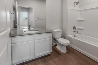 6039 Red Barn in Timnath, CO - Foto de edificio - Building Photo