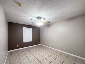13105 Lexington Summit St in Orlando, FL - Foto de edificio - Building Photo