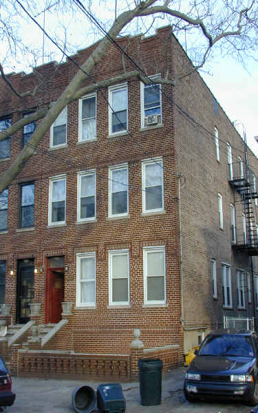 1239 E 35th St in Brooklyn, NY - Building Photo