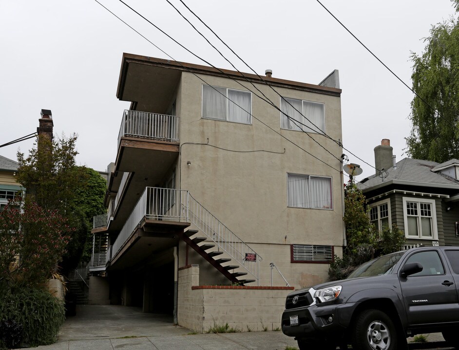 3775 Leighton St in Oakland, CA - Building Photo