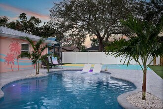 12402 92nd Terrace in Seminole, FL - Building Photo - Building Photo